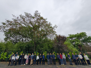 红色引擎驱动绿色未来：公司基层党组织主题党日活动精彩纷呈